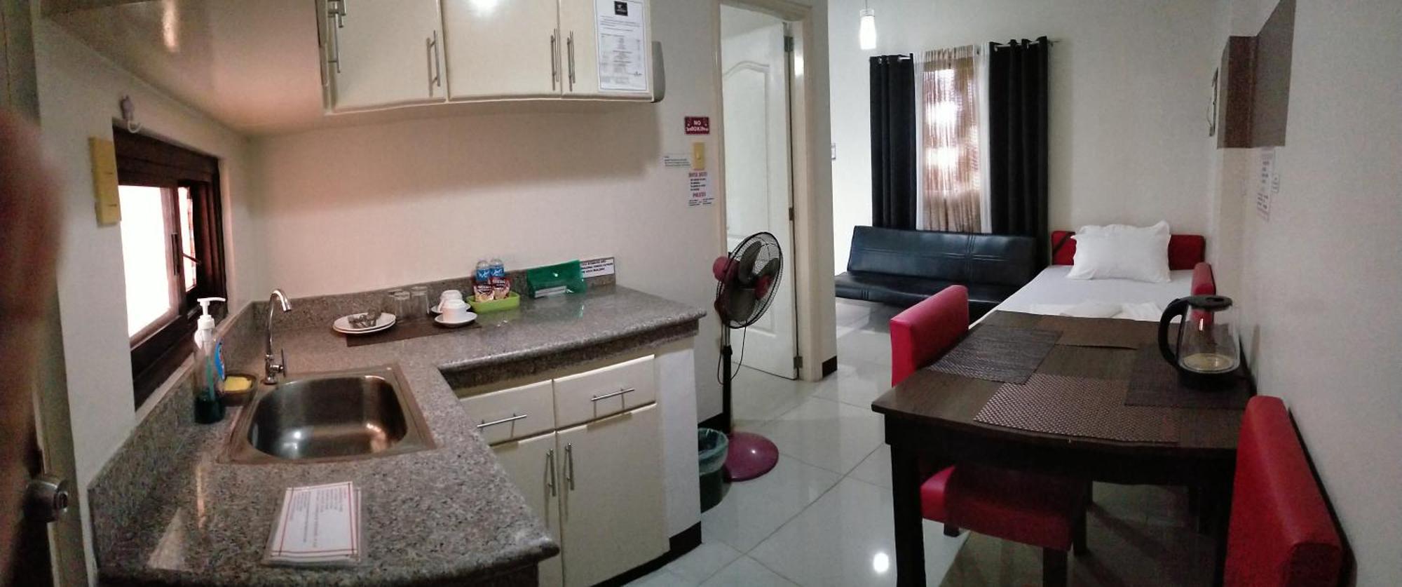 V.F. Riton Apartelle Лаоаг Экстерьер фото