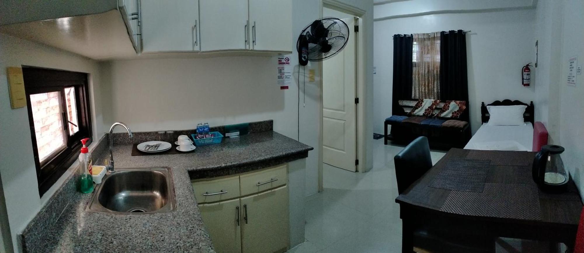 V.F. Riton Apartelle Лаоаг Экстерьер фото