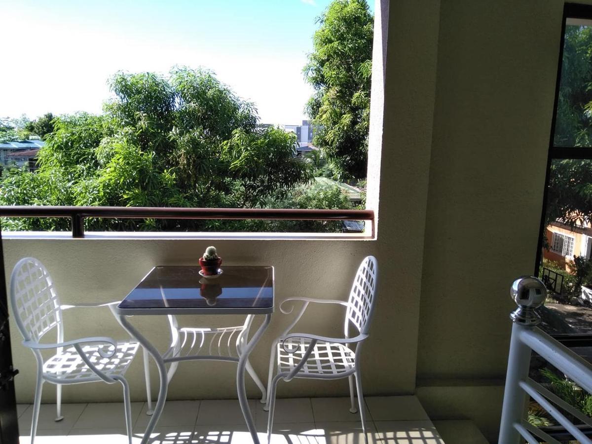 V.F. Riton Apartelle Лаоаг Экстерьер фото