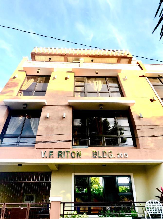 V.F. Riton Apartelle Лаоаг Экстерьер фото